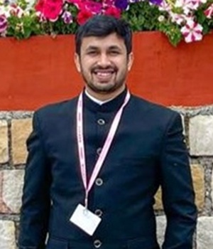 Mr. Divyanshu